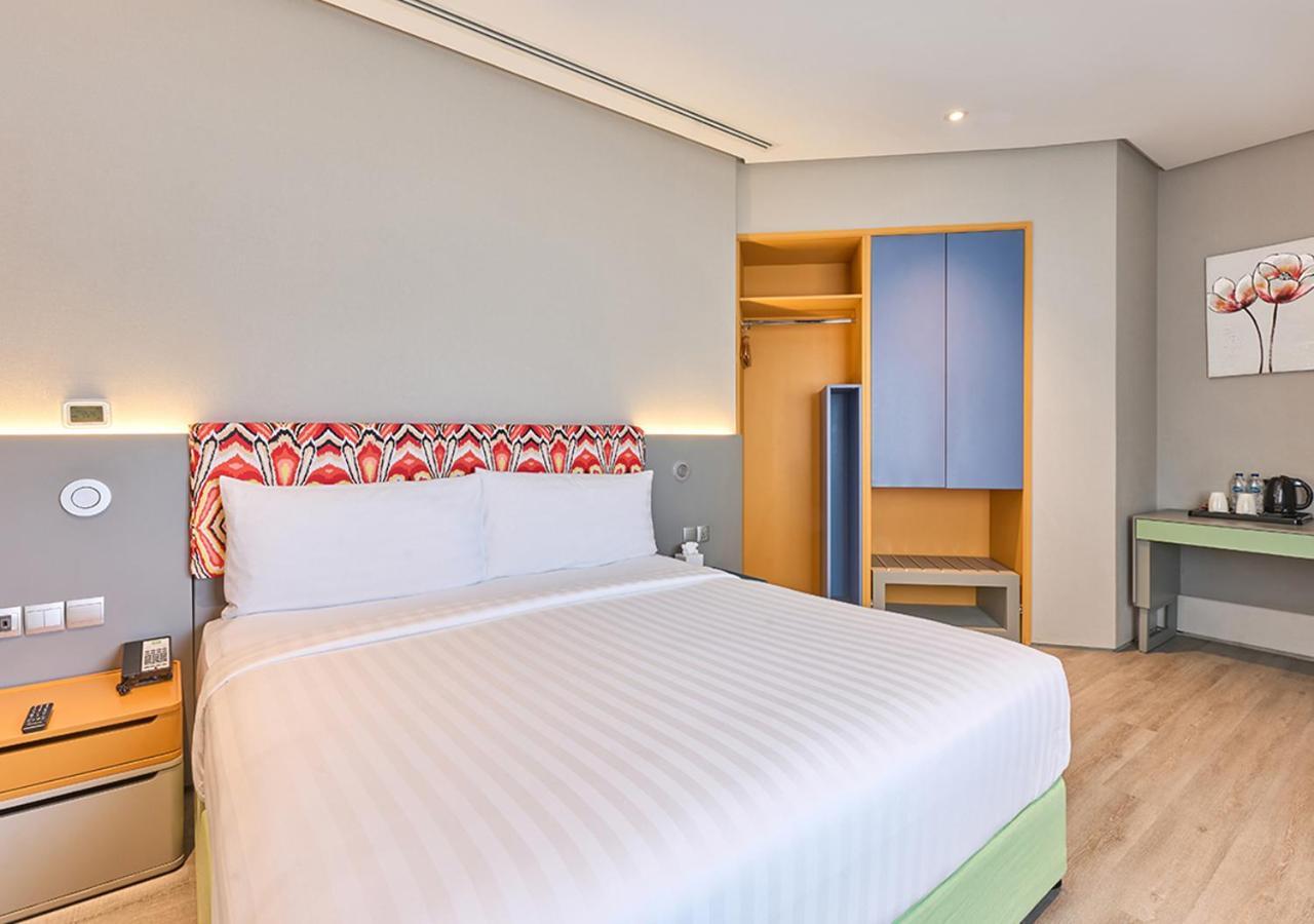 ไอบิส สไตล์ ดูไบ จูเมรา Hotel ภายนอก รูปภาพ