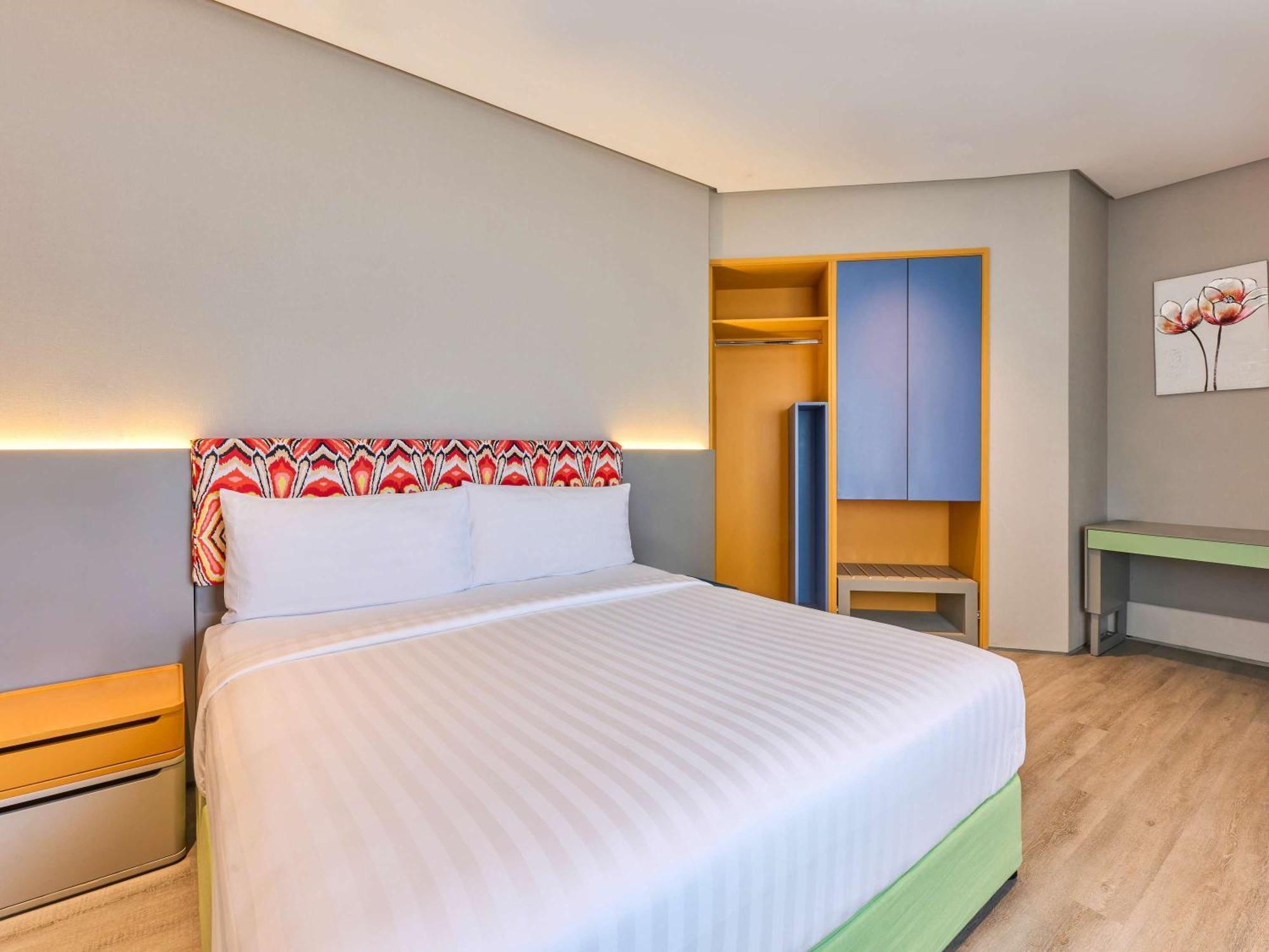 ไอบิส สไตล์ ดูไบ จูเมรา Hotel ภายนอก รูปภาพ