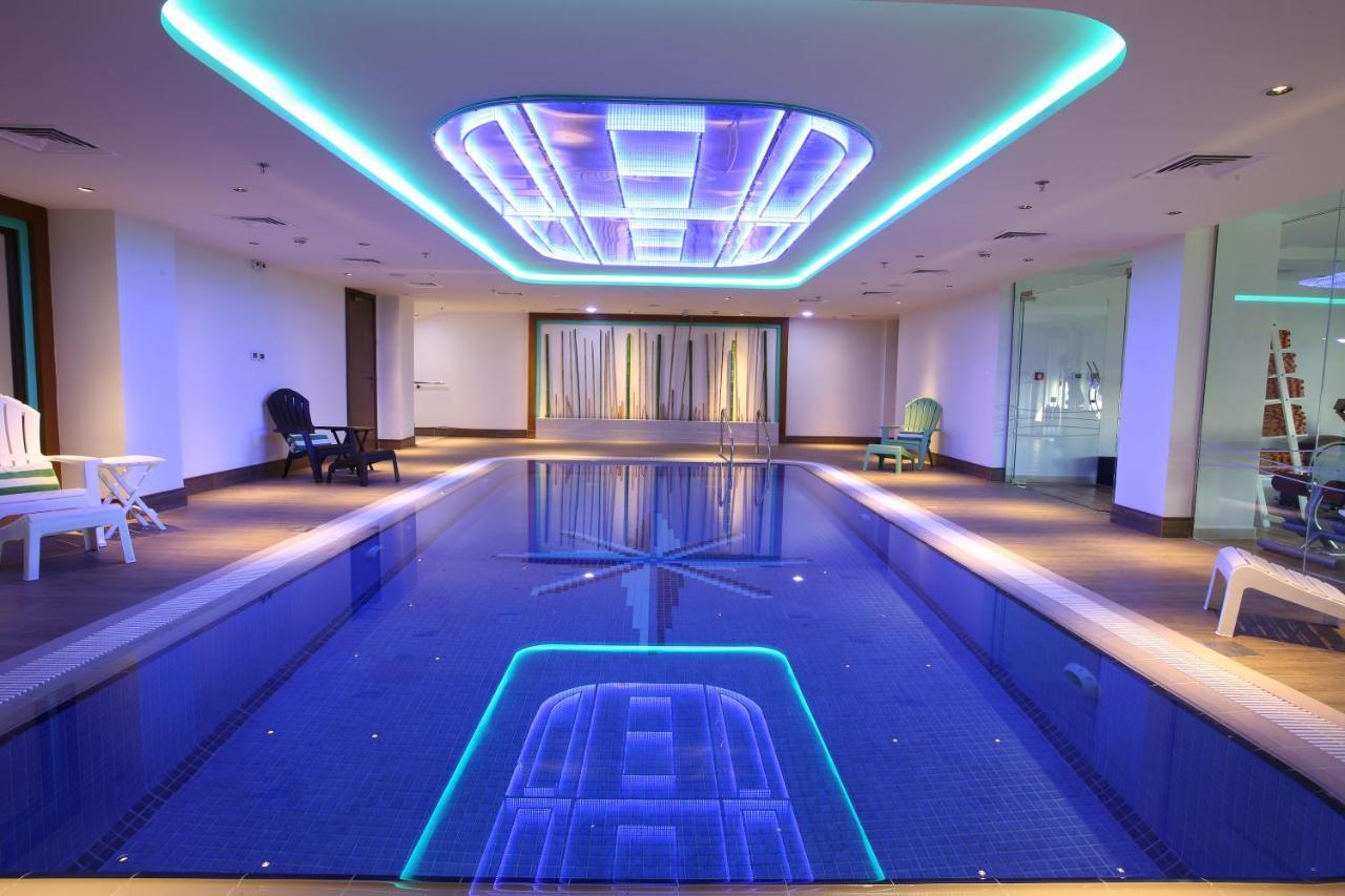 ไอบิส สไตล์ ดูไบ จูเมรา Hotel ภายนอก รูปภาพ